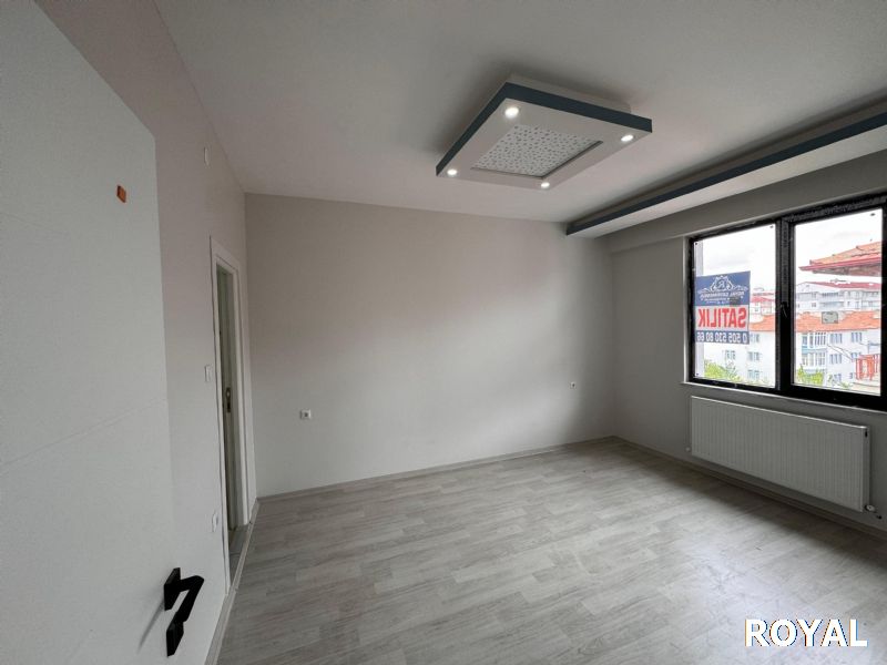 SATILIK SIFIR ARAKAT 3+1 DAİRE FULL YAPILI VE MEHTEŞEM KONUMDA